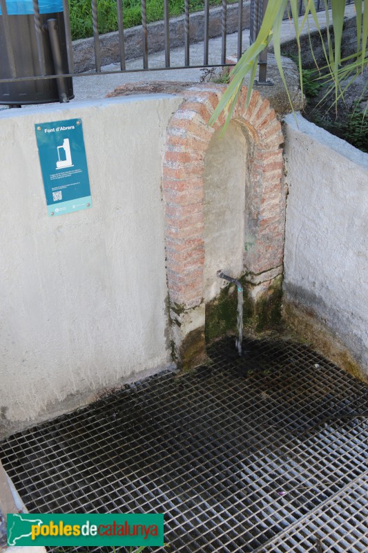 Abrera - Safareigs del carrer de la Font (Foto: Albert Esteves, 2021) Abrera - Safareigs del carrer de la Font