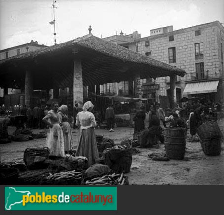 Granollers - Porxada (Foto: <i>Josep M. Armengol -Fons fotogràfic Centre Excursionista de Catalunya-</i>, inicis segle XX) Granollers - Porxada