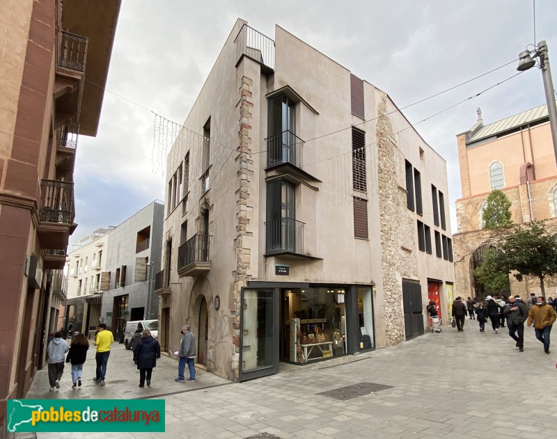 Granollers - Conjunt de Ca la Magdalena i Ca l'Ambrós (Foto: Albert Esteves, 2021) Granollers - Conjunt de Ca la Magdalena i Ca l'Ambrós