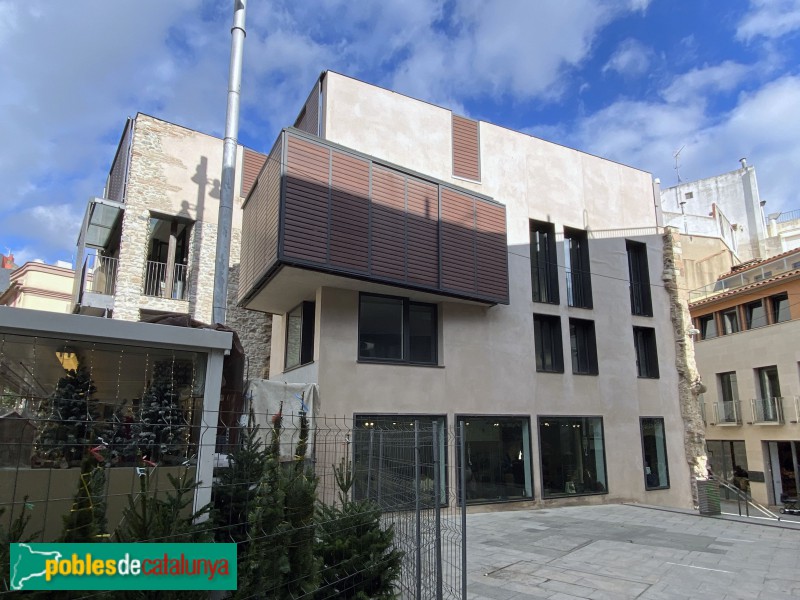 Granollers - Conjunt de Ca la Magdalena i Ca l'Ambrós (Foto: Albert Esteves, 2021) Granollers - Conjunt de Ca la Magdalena i Ca l'Ambrós