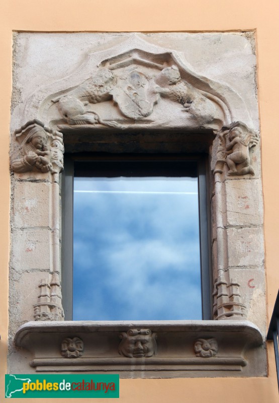 Granollers - Plaça de la Porxada, 21-23 (Foto: Albert Esteves, 2021) Granollers - Plaça de la Porxada, 21-23