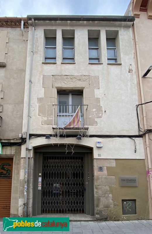 Granollers - Carrer Corró, 19-21. Can Burres (Foto: Albert Esteves, 2021) Granollers - Carrer Corró, 19-21. Can Burres