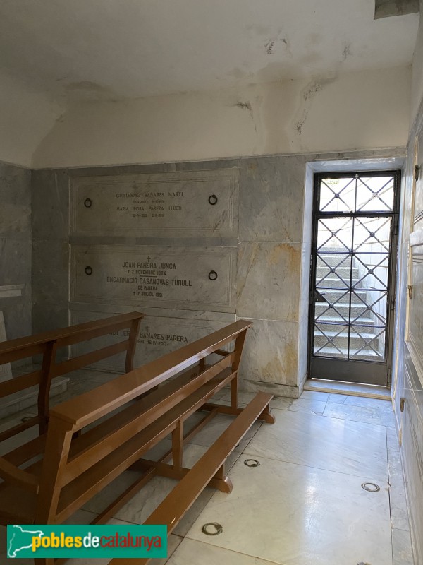 Granollers - Panteó Parera Casanovas (Foto: Albert Esteves, 2021) Granollers - Panteó Parera Casanovas