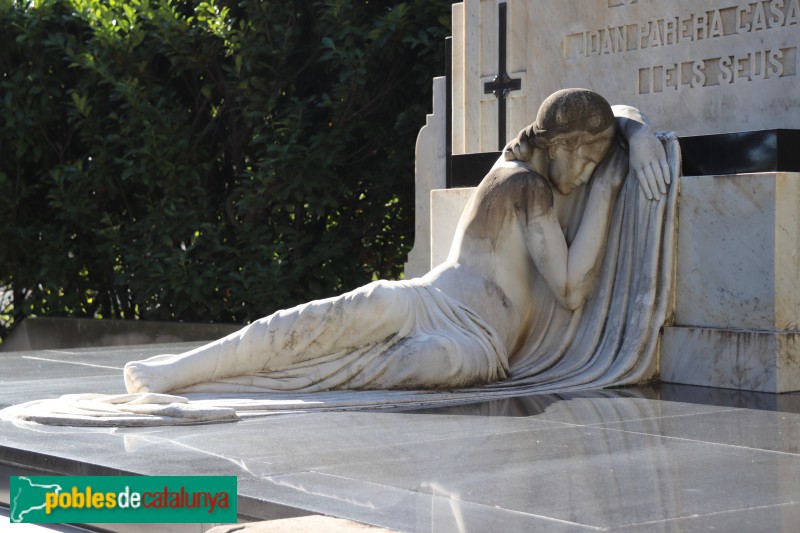 Granollers - Panteó Parera Casanovas (Foto: Albert Esteves, 2021) Granollers - Panteó Parera Casanovas