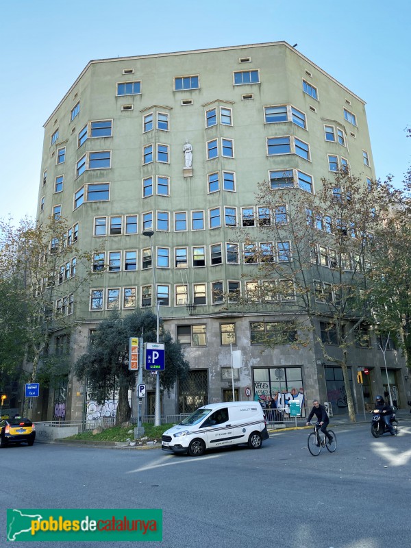 Barcelona - Casp, 24-26 (Foto: Albert Esteves, 2021) Barcelona - Casp, 24-26