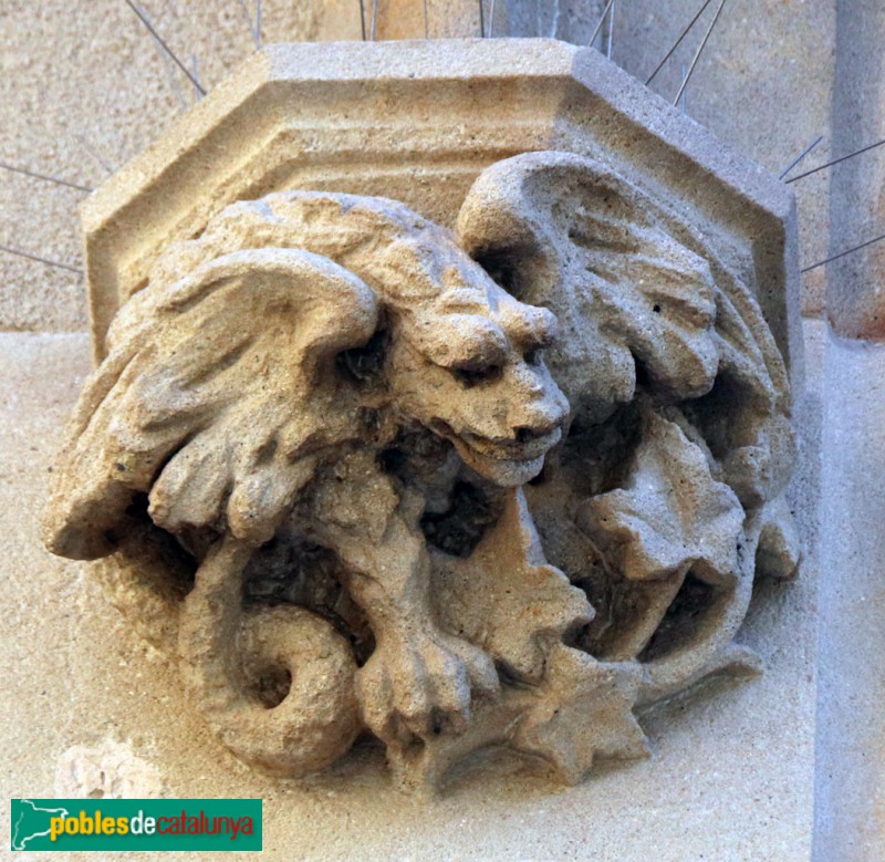 Barcelona - Casa Pascual Pons (Passeig de Gràcia, 2-4) (Foto: Albert Esteves, 2021) Barcelona - Casa Pascual Pons (Passeig de Gràcia, 2-4)