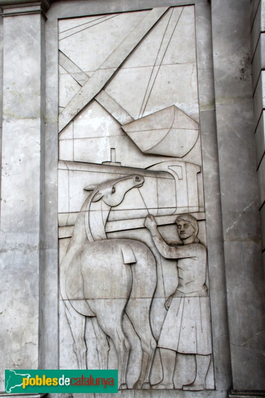 Barcelona - Passeig de Gràcia, 16. Relleu (Foto: Albert Esteves, 2015) Barcelona - Passeig de Gràcia, 16. Relleu