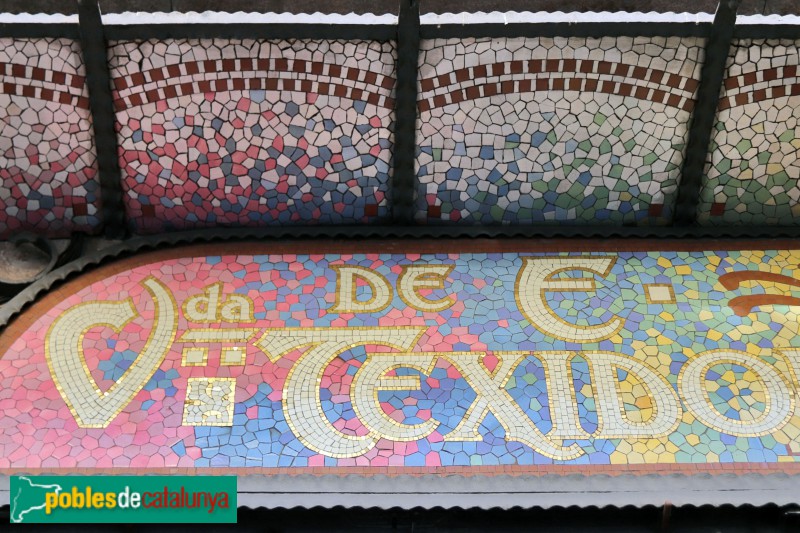 Barcelona - Botiga Vídua de Texidor (Foto: Albert Esteves, 2021) Barcelona - Botiga Vídua de Texidor