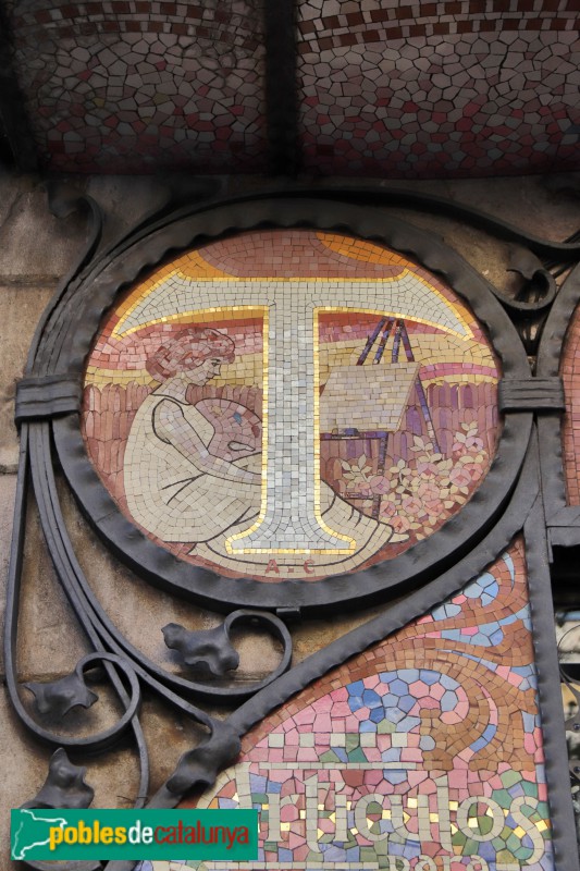 Barcelona - Botiga Vídua de Texidor (Foto: Albert Esteves, 2021) Barcelona - Botiga Vídua de Texidor