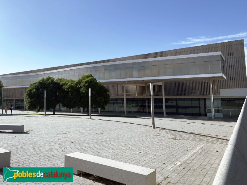 L'Hospitalet - Fira de Barcelona. Pavelló 8 (Foto: Albert Esteves, 2021) L'Hospitalet - Fira de Barcelona. Pavelló 8