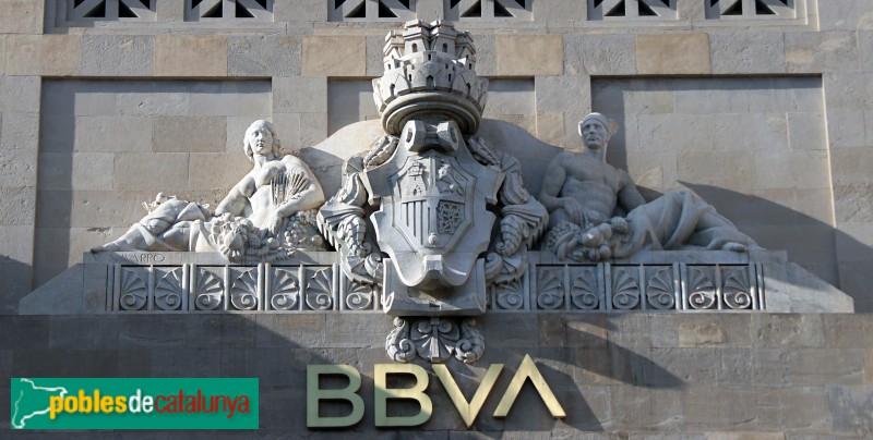 Barcelona - Edifici Caixa Catalunya. Escultura (Foto: Albert Esteves, 2022) Barcelona - Edifici Caixa Catalunya. Escultura