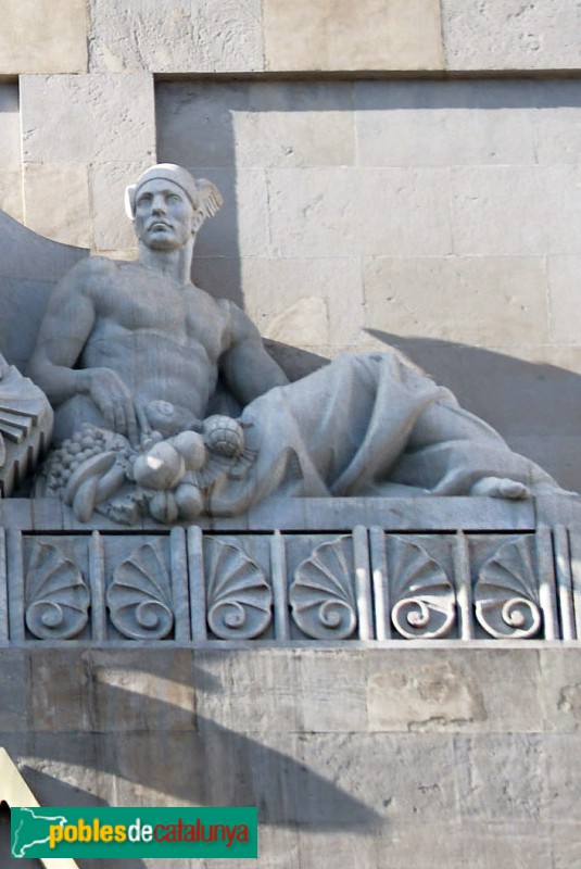 Barcelona - Edifici Caixa Catalunya. Escultura (Foto: Albert Esteves, 2022) Barcelona - Edifici Caixa Catalunya. Escultura