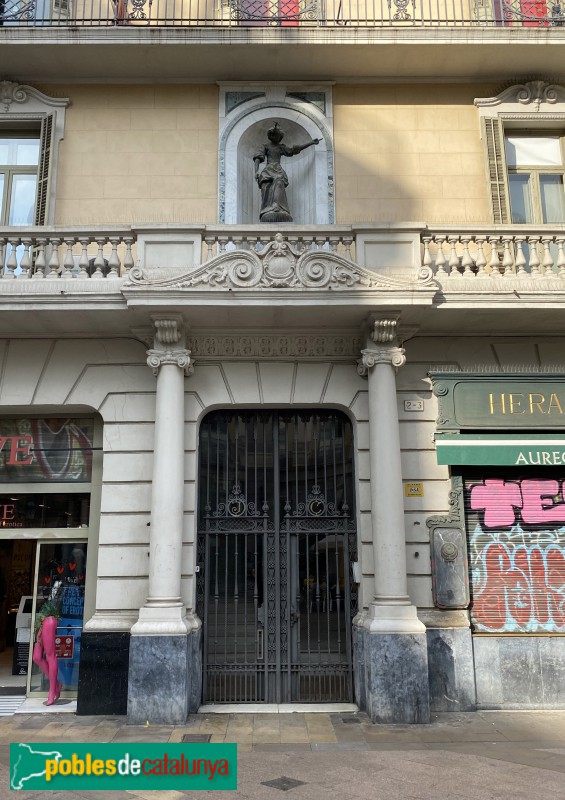 Barcelona - Via Laietana, 25. Casa Calicó (Foto: Albert Esteves, 2022) Barcelona - Via Laietana, 25. Casa Calicó