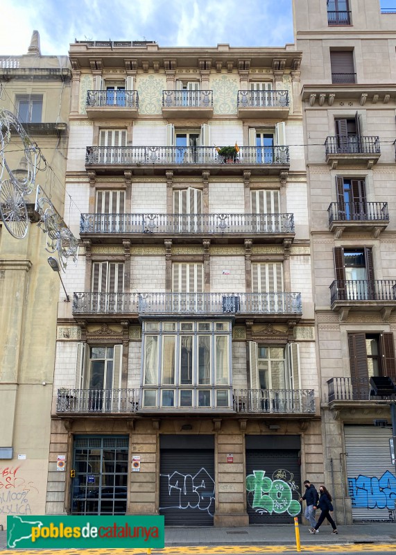 Barcelona - Via Laietana, 55 (Foto: Albert Esteves, 2022) Barcelona - Via Laietana, 55