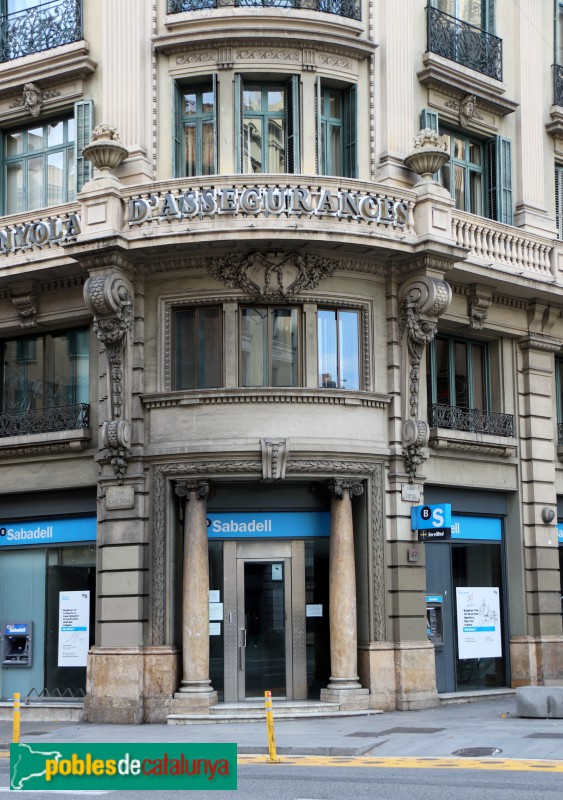 Barcelona - Via Laietana, 47 (Foto: Albert Esteves, 2022) Barcelona - Via Laietana, 47