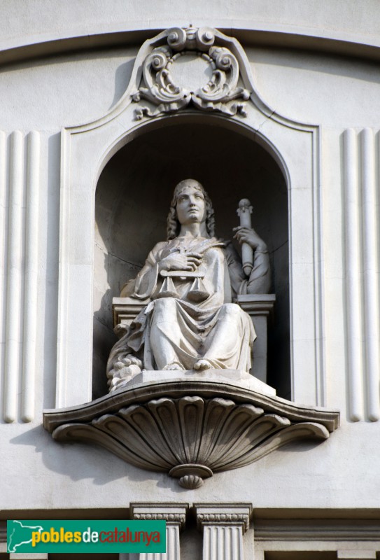 Barcelona - Edifici La Equitativa (Foto: Albert Esteves, 2022) Barcelona - Edifici La Equitativa