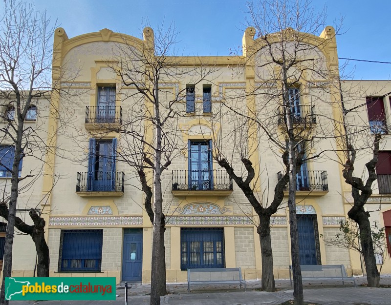 Caldes de Montbui - Casa Mansana (Foto: Albert Esteves, 2022) Caldes de Montbui - Casa Mansana