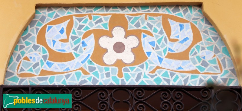 Caldes de Montbui - Casa Mansana (Foto: Albert Esteves, 2022) Caldes de Montbui - Casa Mansana