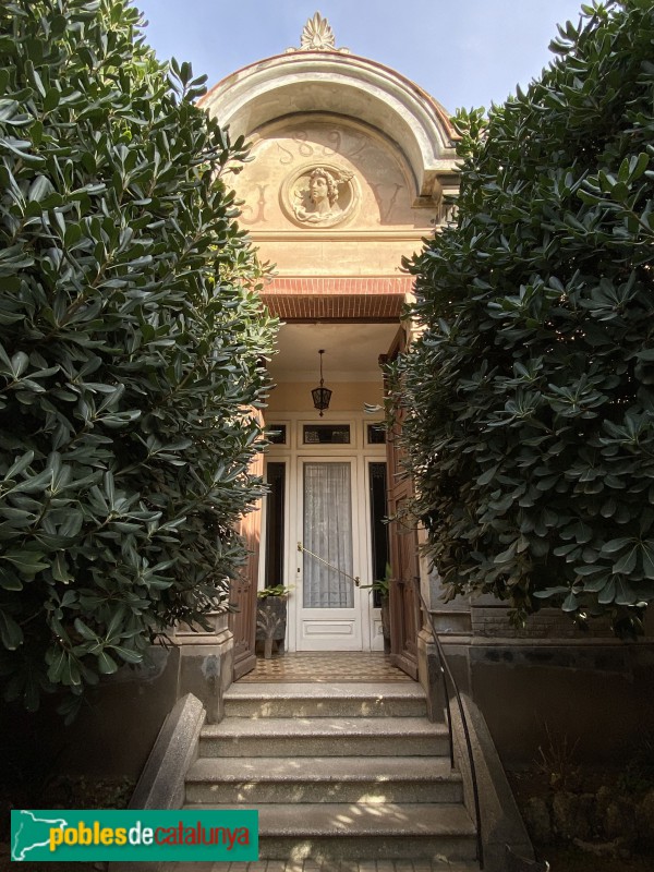 Caldes de Montbui - Pi i Margall, 25 (Foto: Albert Esteves, 2022) Caldes de Montbui - Pi i Margall, 25