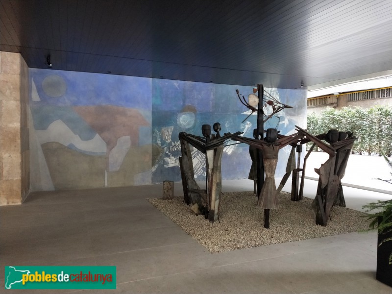 Barcelona - Johann Sebastian Bach, 11. Escultura La Sardana (Guinovart) (Foto: Anna Corcoll, 2021) Barcelona - Johann Sebastian Bach, 11. Escultura La Sardana (Guinovart)