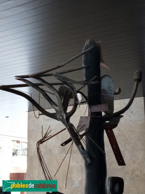 Barcelona - Johann Sebastian Bach, 11. Escultura La Sardana (Guinovart) (Foto: Anna Corcoll, 2021) Barcelona - Johann Sebastian Bach, 11. Escultura La Sardana (Guinovart)