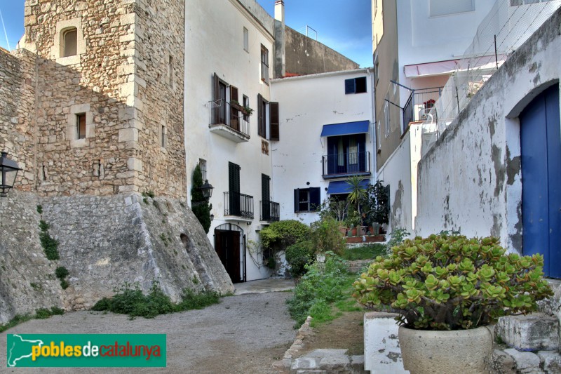 Sitges - Restes de les antigues muralles