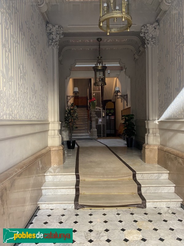 Barcelona - Rambla Catalunya, 125 (Foto: Albert Esteves, 2022) Barcelona - Rambla Catalunya, 125