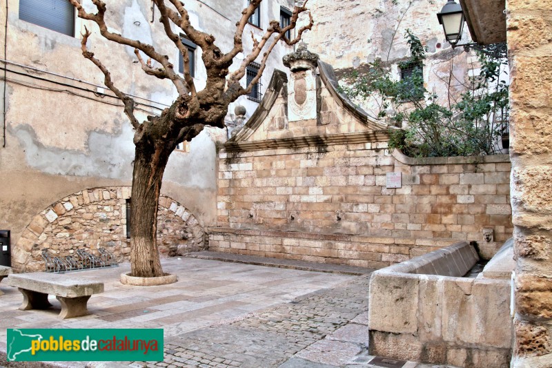 Montblanc - Font de la Vila (Foto: Vicenç Valcárcel, 2022) Montblanc - Font de la Vila