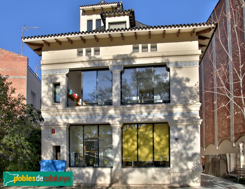 Sant Andreu de la Barca - Can Ros Estrada, façana posterior (Foto: Vicenç Valcárcel, 2022) Sant Andreu de la Barca - Can Ros Estrada, façana posterior