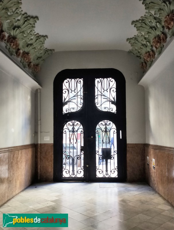 Barcelona - Ausiàs Marc, 42-46 (Foto: Anna Corcoll, 2022) Barcelona - Ausiàs Marc, 42-46