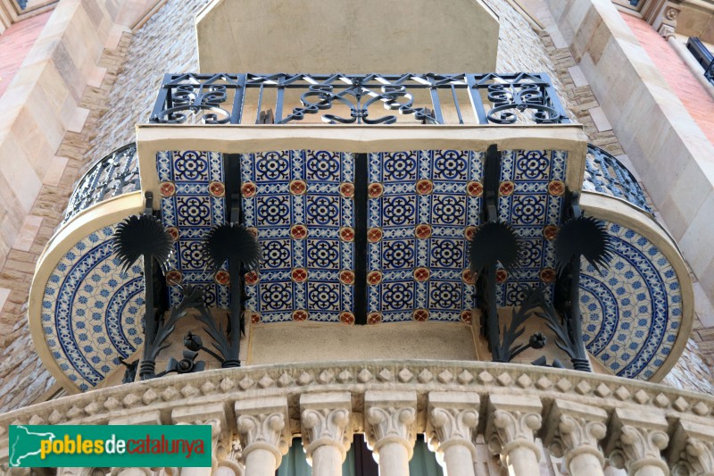 Barcelona - Passeig de Gràcia, 75 (Foto: Albert Esteves, 2022) Barcelona - Passeig de Gràcia, 75