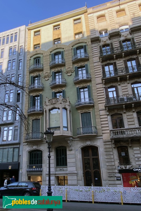 Barcelona - Rambla de Catalunya, 96 (Foto: Albert Esteves, 2022) Barcelona - Rambla de Catalunya, 96