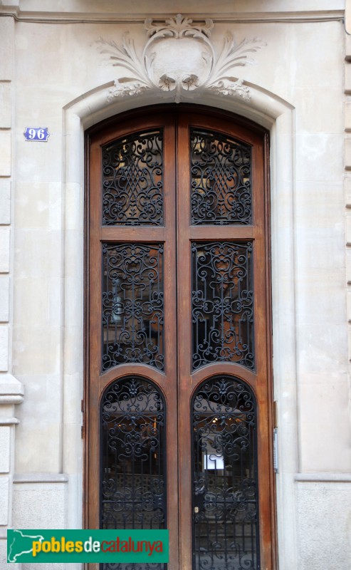 Barcelona - Rambla de Catalunya, 96 (Foto: Albert Esteves, 2022) Barcelona - Rambla de Catalunya, 96
