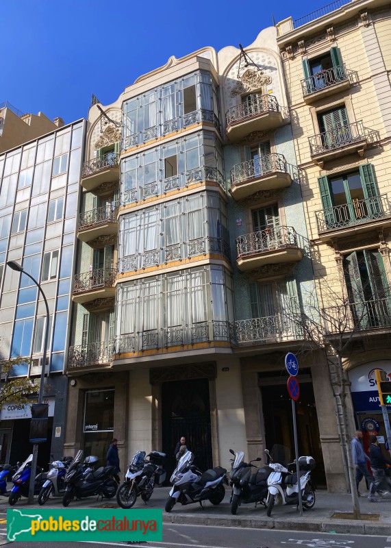 Barcelona - Diputació, 299 (Foto: Albert Esteves, 2022) Barcelona - Diputació, 299