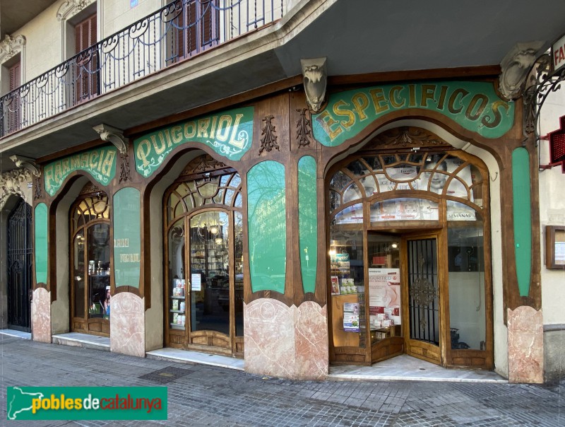 Barcelona - Farmàcia Puigoriol (Mallorca, 312) (Foto: Albert Esteves, 2022) Barcelona - Farmàcia Puigoriol (Mallorca, 312)