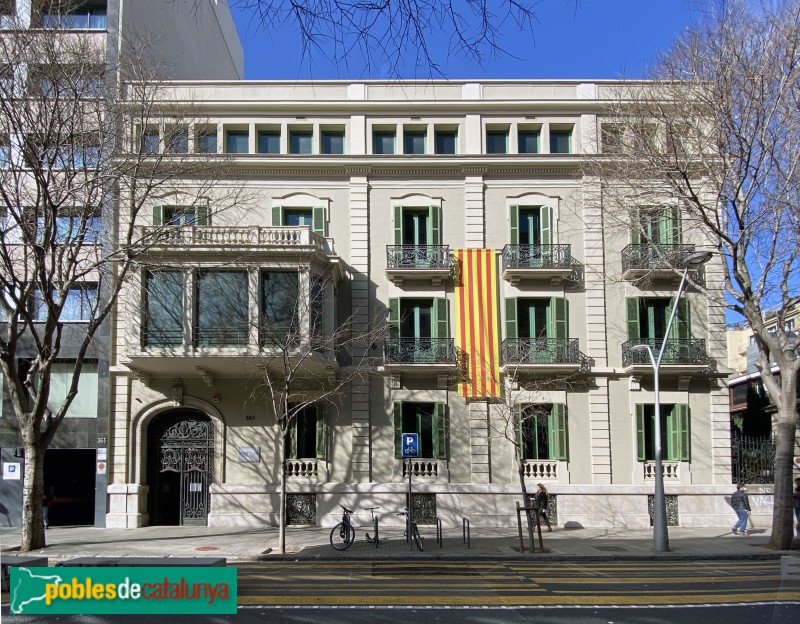 Barcelona - Seu del Col·legi d'Enginyers Tècnics (Foto: Albert Esteves, 2022) Barcelona - Seu del Col·legi d'Enginyers Tècnics