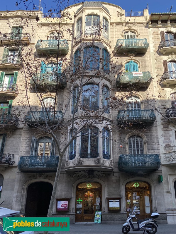 Barcelona - Roger de Llúria, 74 (Foto: Albert Esteves, 2022) Barcelona - Roger de Llúria, 74