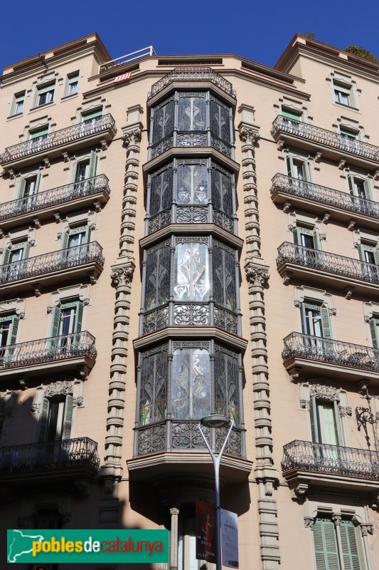 Barcelona - València, 285 (Foto: Albert Esteves, 2022) Barcelona - València, 285