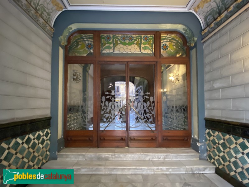 Barcelona - Roger de Llúria, 74 (Foto: Albert Esteves, 2022) Barcelona - Roger de Llúria, 74