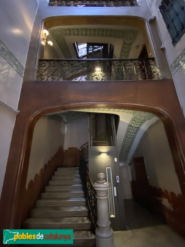 Barcelona - Roger de Llúria, 74 (Foto: Albert Esteves, 2022) Barcelona - Roger de Llúria, 74