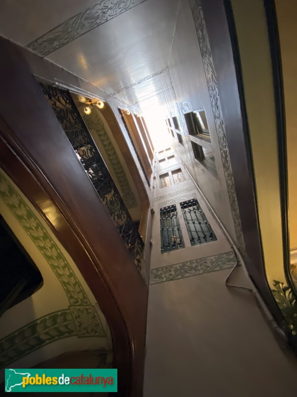 Barcelona - Roger de Llúria, 74 (Foto: Albert Esteves, 2022) Barcelona - Roger de Llúria, 74