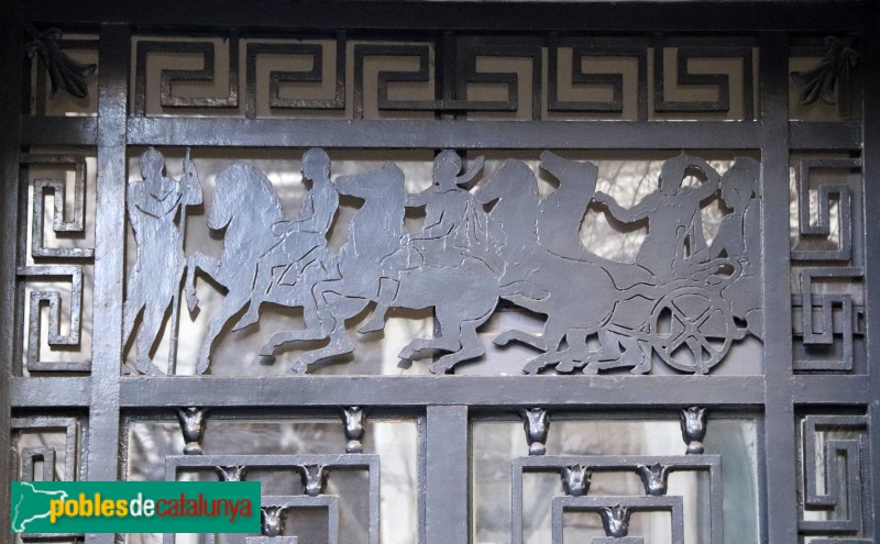 Barcelona - Roger de Llúria, 77-79 (Foto: Albert Esteves, 2022) Barcelona - Roger de Llúria, 77-79