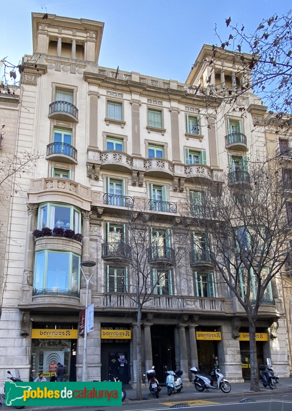 Barcelona - Roger de Llúria, 77-79 (Foto: Albert Esteves, 2022) Barcelona - Roger de Llúria, 77-79