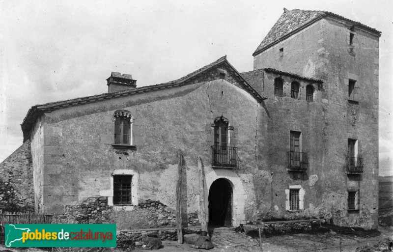 Mollet del Vallès - Can Borrell (Foto: Anònima - Arxiu fotogràfic Centre Centre Excursionista de Catalunya-, c.1918) Mollet del Vallès - Can Borrell