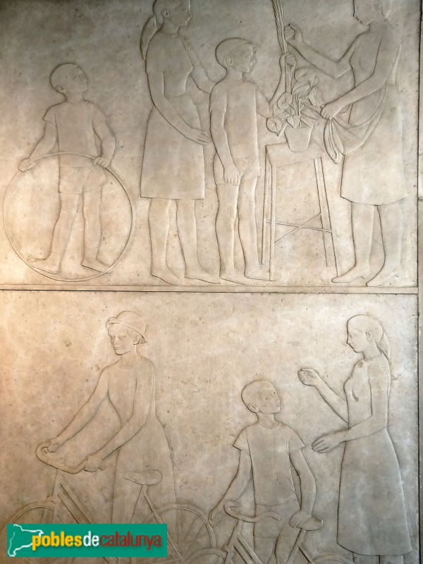 Barcelona - Diagonal, 614. Baixrelleus de Joan Rebull (Foto: Anna Corcoll, 2022) Barcelona - Diagonal, 614. Baixrelleus de Joan Rebull