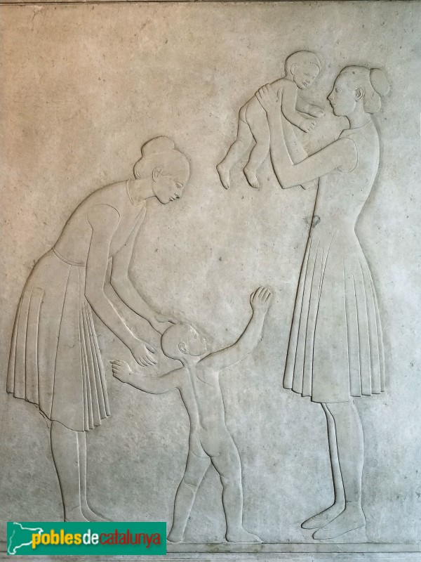 Barcelona - Diagonal, 614. Baixrelleus de Joan Rebull (Foto: Anna Corcoll, 2022) Barcelona - Diagonal, 614. Baixrelleus de Joan Rebull