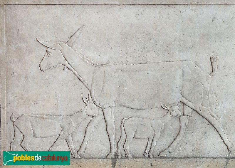 Barcelona - Diagonal, 614. Baixrelleus de Joan Rebull (Foto: Anna Corcoll, 2022) Barcelona - Diagonal, 614. Baixrelleus de Joan Rebull