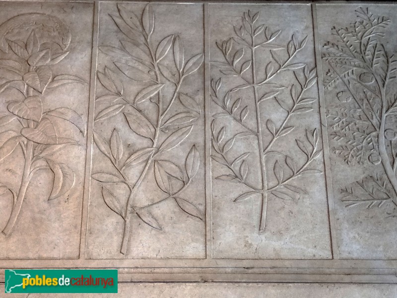 Barcelona - Diagonal, 614. Baixrelleus de Joan Rebull (Foto: Anna Corcoll, 2022) Barcelona - Diagonal, 614. Baixrelleus de Joan Rebull