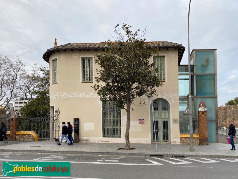 Terrassa - Casa Baumann (Foto: Albert Esteves, 2022) Terrassa - Casa Baumann