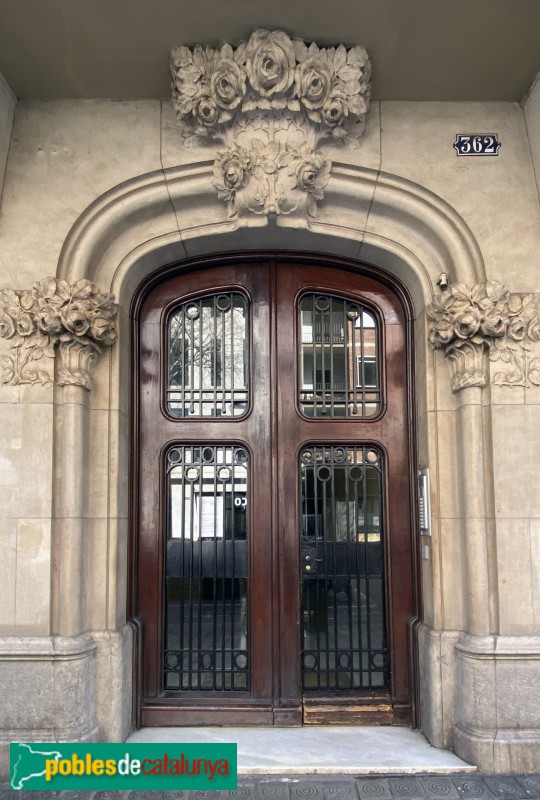 Barcelona - Provença, 362-364 (Foto: Albert Esteves, 2022) Barcelona - Provença, 362-364